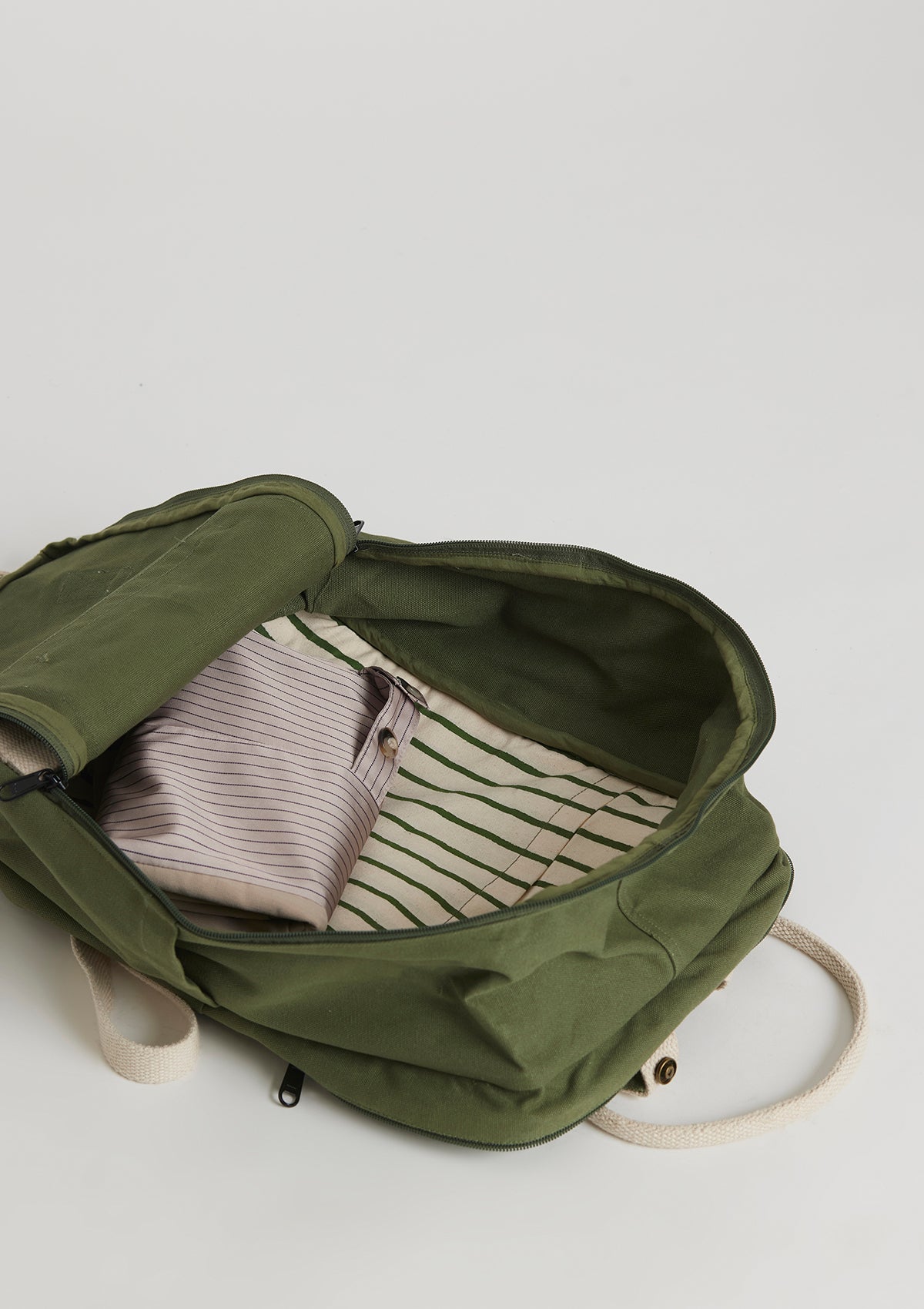 Laptop Bag with Separate Storage Compartments 